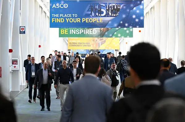 Chicago, IL - McCormick Place - 2026 ASCO Annual Meeting - Attendees during General Views